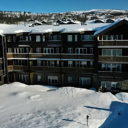 Charming Top Floor Apartment With Balcony Apartment *